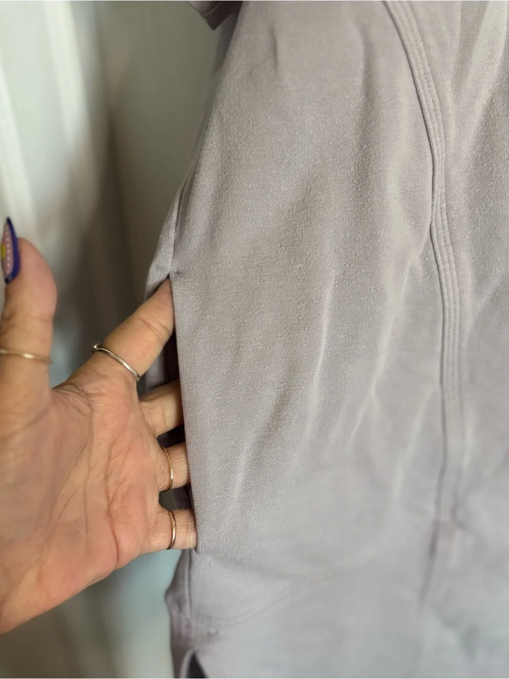 Athleta Women's 1X Gray Pullover Hoodie Tunic Short Sleeve Raglan Pockets Comfy